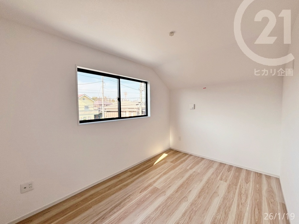  ��2F�F�m��8����