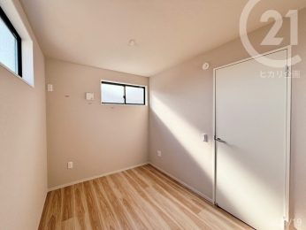  ��2F�F�m��5.2��+3.7����