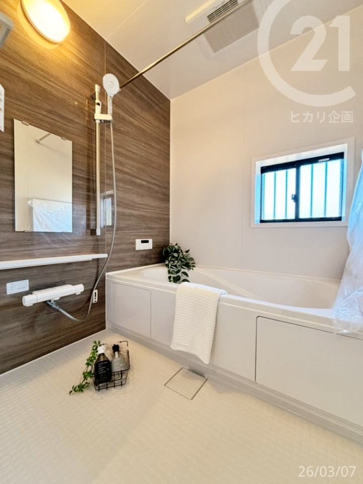  1�؃T�C�Y�̃��j�b�g�o�X