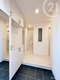  �����ց�