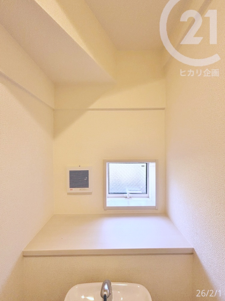  ���PF�g�C�����F���܂�C���e���A���u����J�E���^�[�����B