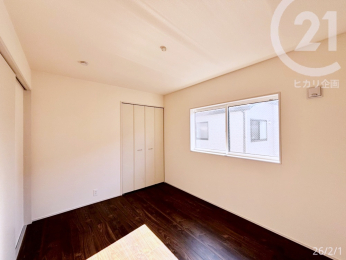  ���m��6�����^�񒆂̂������Ȃ���A�����C�h�̑������̌�������A���邳�����������Ԃł��B