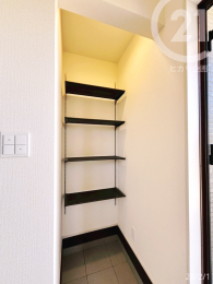  �����ց��x�r�[�J�[�Ȃǂ̉��O�p�i���u����A���[�t���̌��ցB