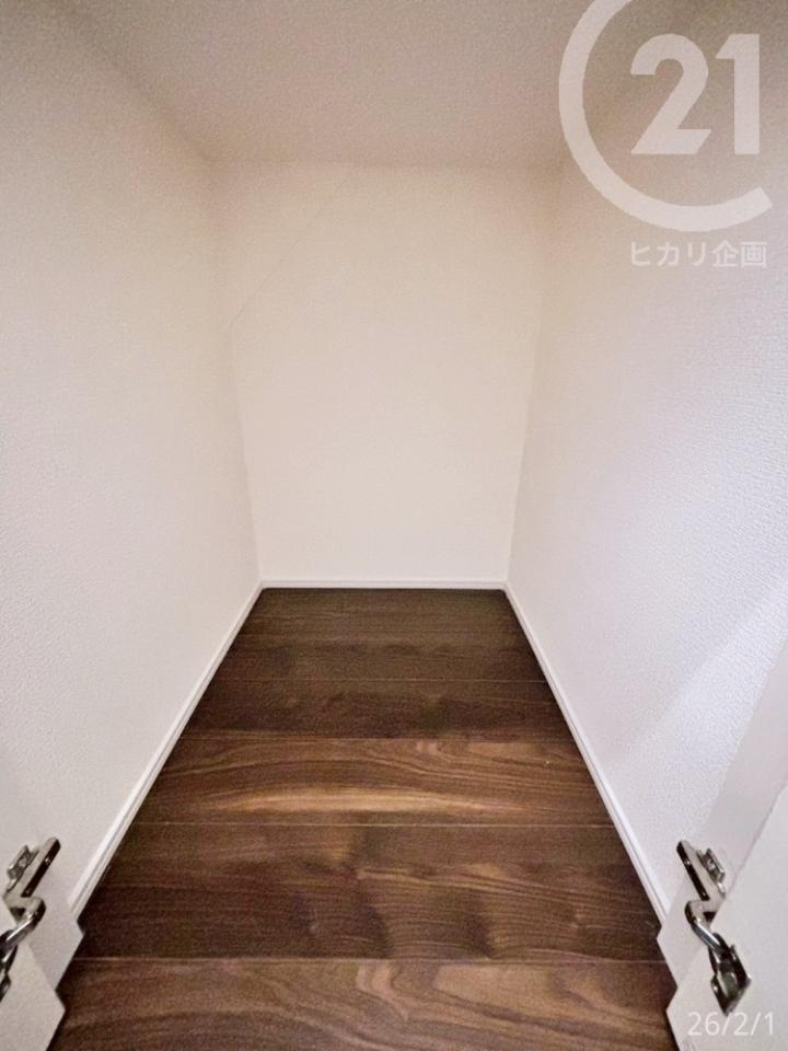  ��1F�z�[���F���[���K�i���̃X�y�[�X���������A���p�i�̃X�g�b�N���[�ɂ��֗��ł��B