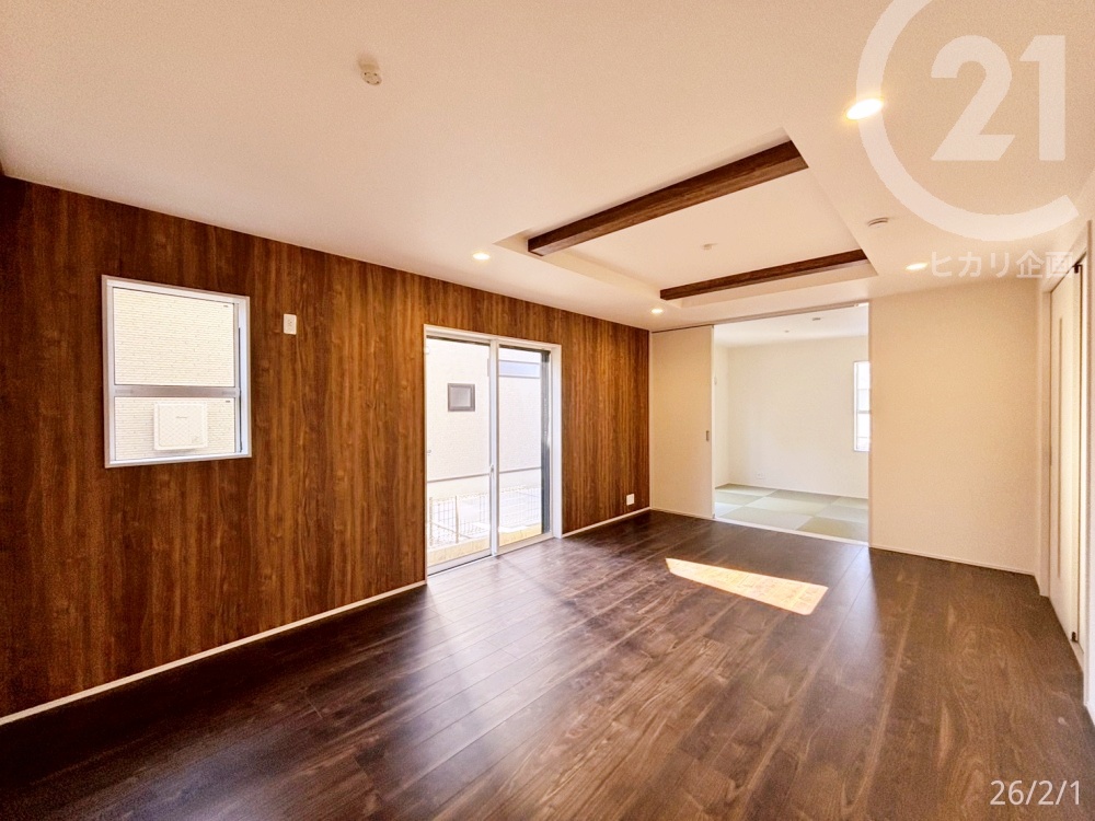  ��LDK���Ƌ�z�u�̂��₷�������`��LDK�B���r���O�E�_�C�j���O���ꂼ��̋�Ԃ����܂��B