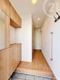  ւ͐Xy[XɂAו̎󂯎ȂǂSĂł܂B