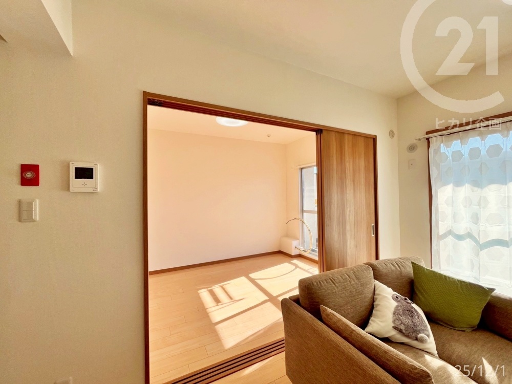  LDKƓ쑤m͗אڂĂ܂B