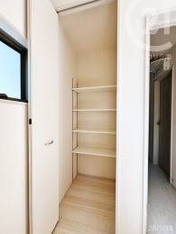  �L�b�`�����ɂ͎��[����B�p���g���[�Ƃ��Ă��g�����������܂��B