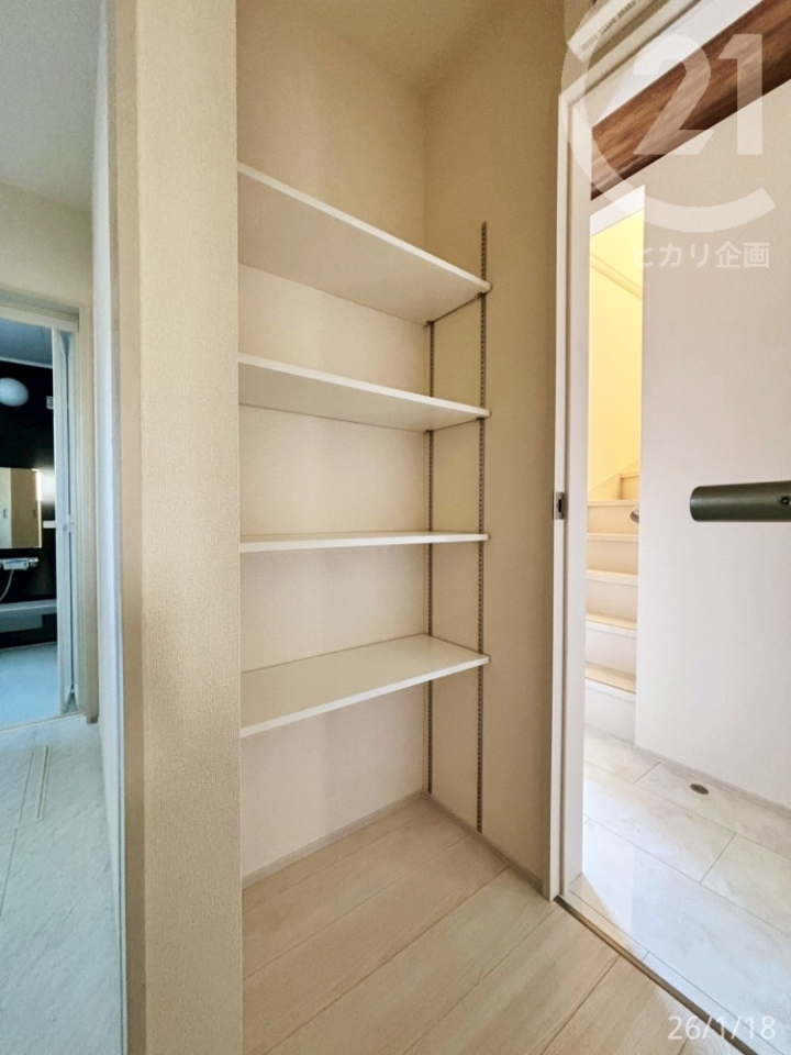  ���ʎ����ɂ͉��I����B