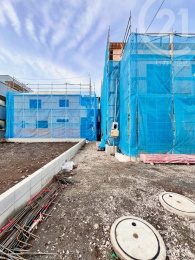  ��2�E3������