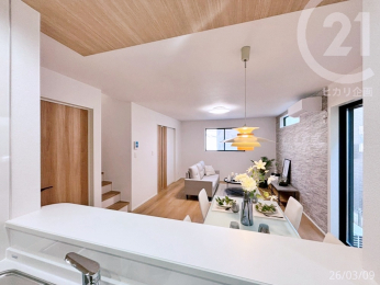  ���L�b�`���������������n���āA�q��Đ���̕������S�ł��B