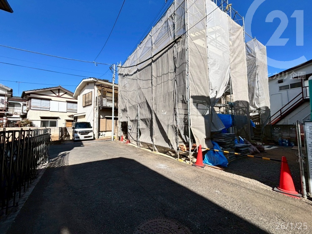  �O�ʓ��H����4���^���ӂ͊ՐÂȏZ��n�ł��B