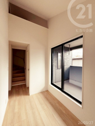  2�K�z�[������̓o���R�j�[�փA�v���[�`�ł��܂��B