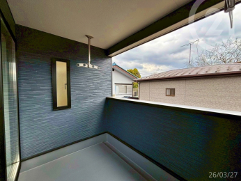  �C�X��e�[�u����u���ăe���X���Ɏg���Ă���