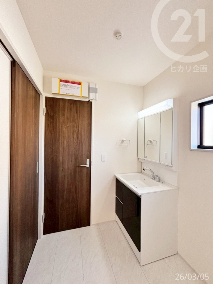  �z�[���ELDK�̂ǂ��炩��ł��A�v���[�`�\��2WAY�����̐��ʎ��B