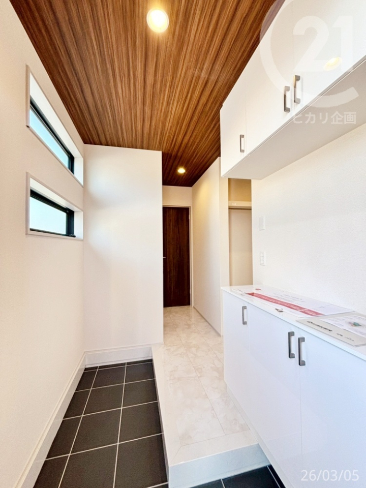  �y�ԃX�y�[�X���L���m�ۂ��ꂽ���ցB