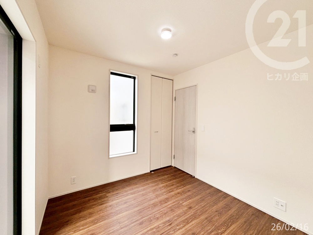  1�K�m���͖�4.5���̍L���ł��B