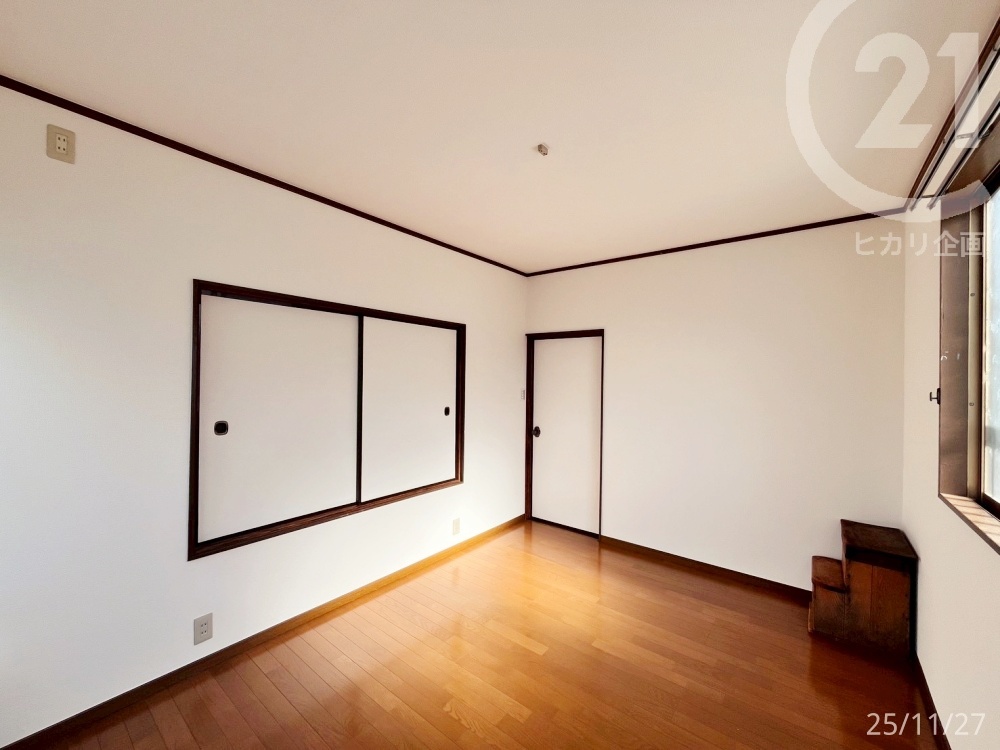  2K쐼mE6S6̍LmۂĂ܂B