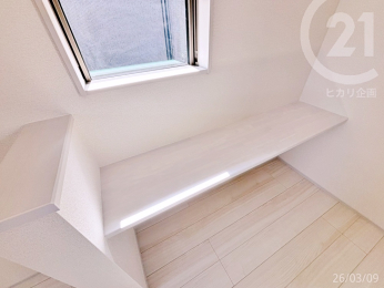  ��LDK���e�����[�N�₨�q���܂̕׋��X�y�[�X�ɂ����p�ł��܂��B