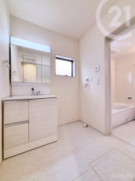  �����ʎ����O�ʋ��t���̐��ʉ��ϑ�B