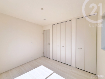  ���m��5.25�����N���[�[�b�g2������