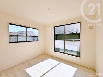  ���m��5.25������ʃo���R�j�[�ɖʂ��Ă��܂�