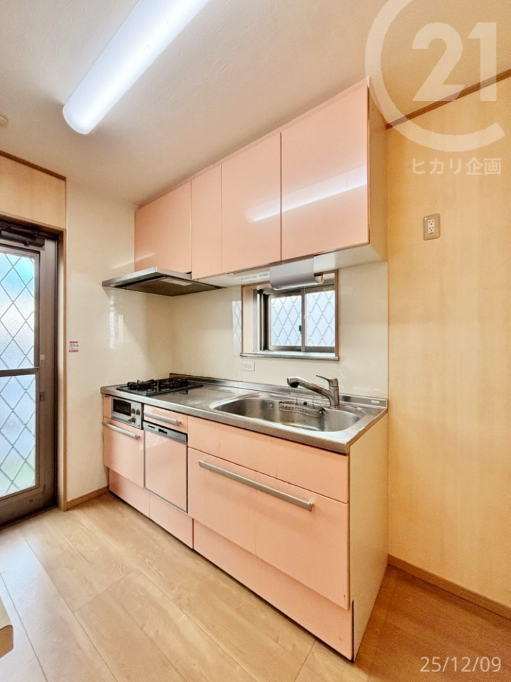  �g������̗ǂ��V�X�e���L�b�`���ł��B