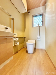  ��Ԃɂ�Ƃ�̂���g�C���B���[���􂢏�t���ł��B