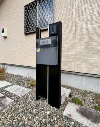  ���j�^�[�t���C���^�[�z���ݒu�ς݂ł��B