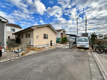  �k��������5���E����