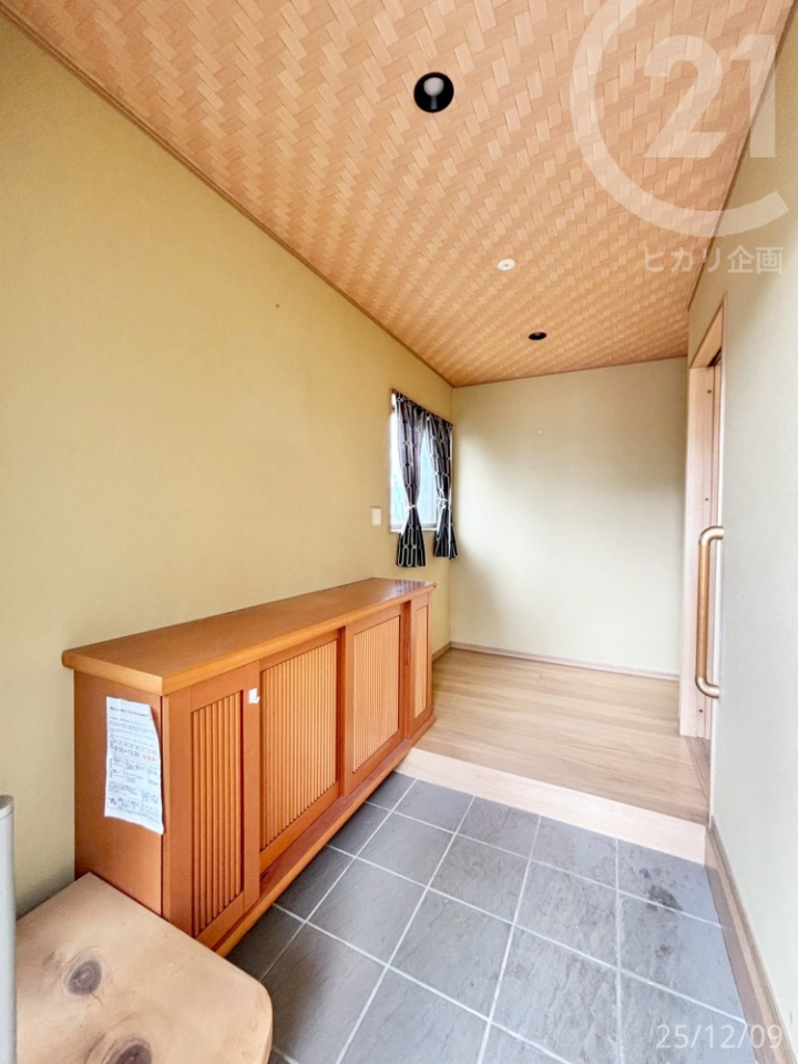  �������Ƃ������փX�y�[�X+�i������߂̃o���A�t���[�d�l�ł��B