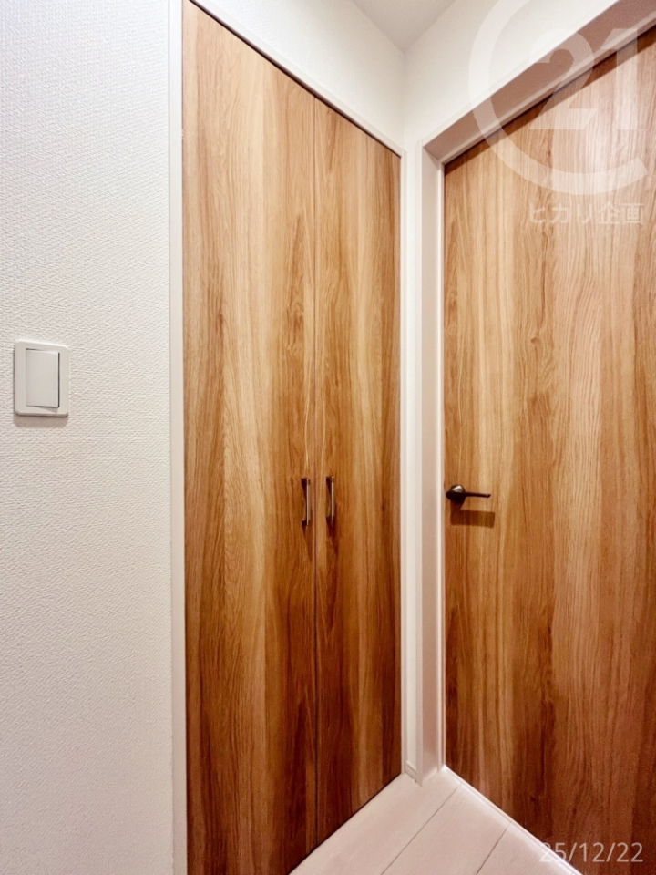  2�K�z�[���ɂ͎��[�X�y�[�X����B�Ƒ������L�Ŏg�����̂̂��܂��ꏊ�ɕ֗��ł��B