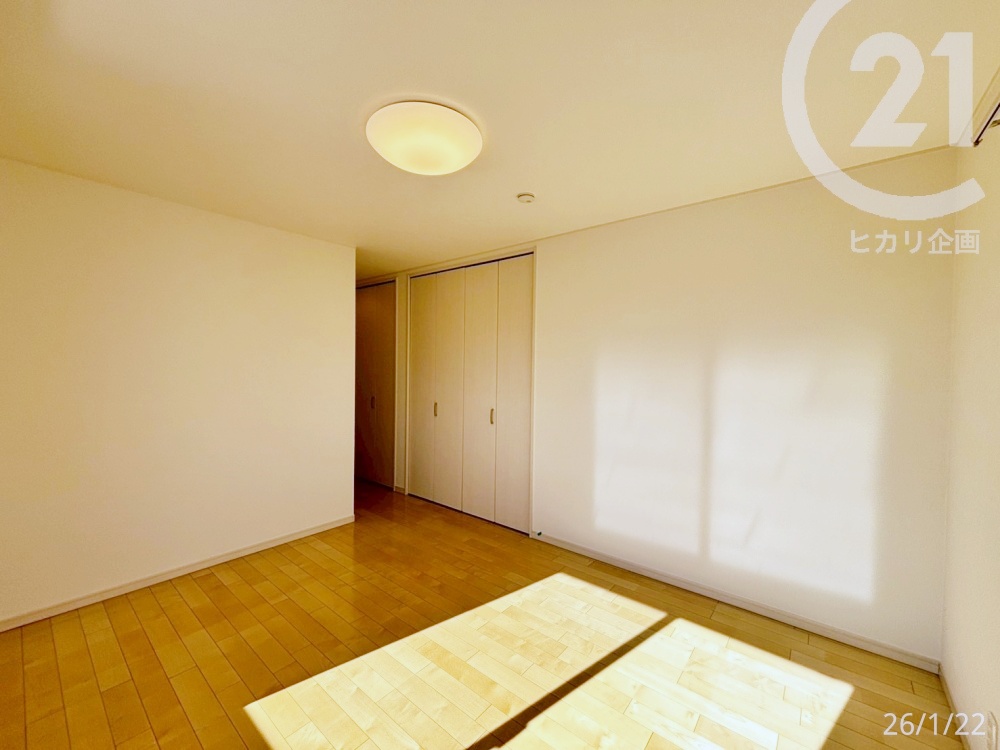  ���m��3�@��8.3�����_�u���N���[�[�b�g�Ŏ��[�́�