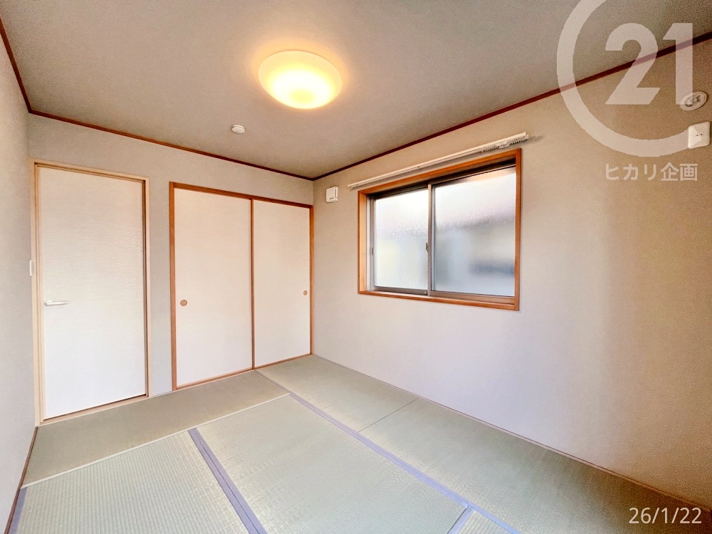  ��1�e�@�a���F��U�����쐼���ꂼ�ꂩ��̍̌������āA���ʂ�����