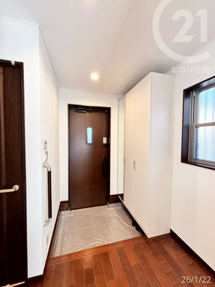  �����ց�