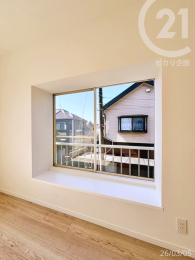  ��2F�E�����m��6�����ϗt�A���⏬��������C���e���A���y���߂܂��B