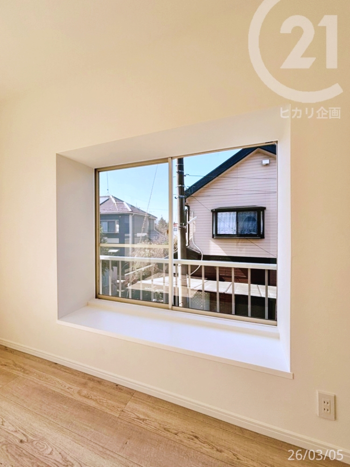  ��2F�E�����m��6�����ϗt�A���⏬��������C���e���A���y���߂܂��B