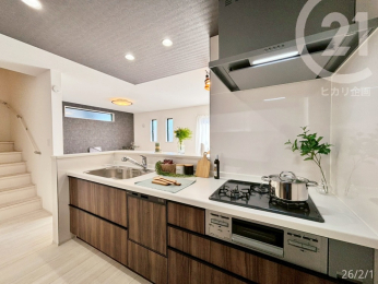  ���L�b�`�����V�X�e���L�b�`���ŗ���������܂��B