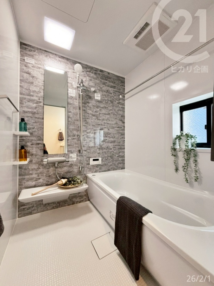  ���o�X���[�������������@�t���ŉJ�������Ă����S�B