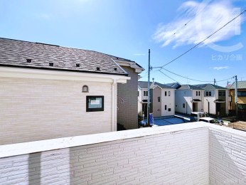  �o���R�j�[����̒��]