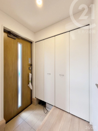  ���֓��ɂ͑�^�̎��[����I