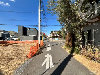  �������H�E����4��