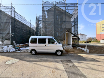  ��1�����������X�^�b�t�l�Ă̏Z��œ����E�Ԏ�聝