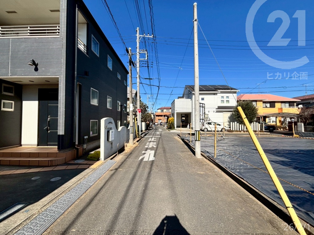  ��������4���E����