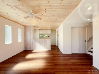  �{�H��y�[�W�����N����A���̕����Ɠ�����Ђ̎{�H������������������܂��B�i�摜�͓�������Ђɂ��{�H����ʐ^�ł��B�j