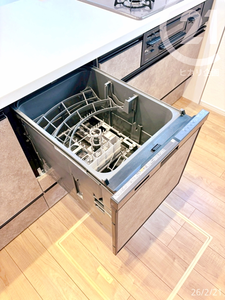  �H��₨�����̌�Еt���͐H��@�Ń��N���N��