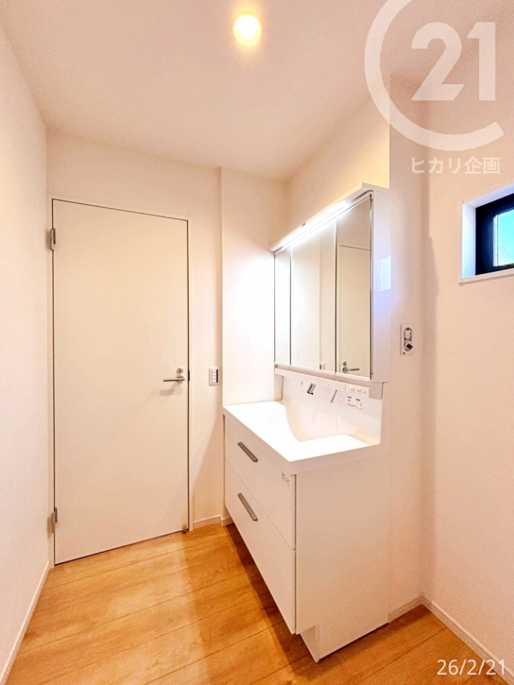  �����ʎ���