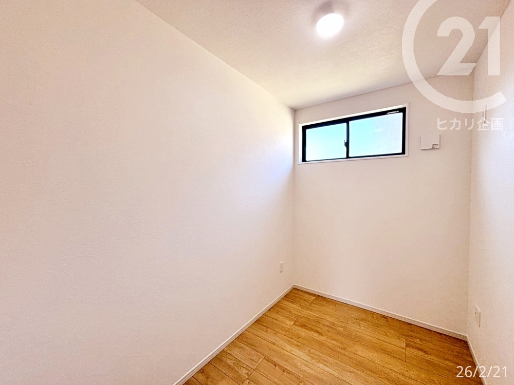  ���[�ˁE3����