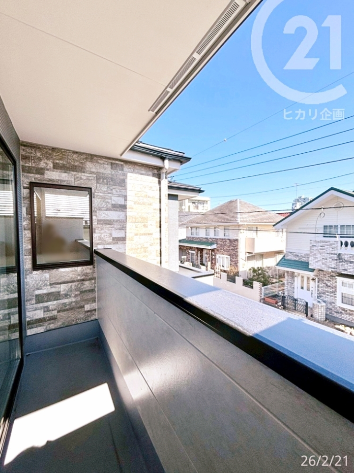  �����t���̃o���R�j�[�B