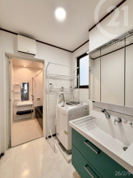  �����ʏ��i�m��8�����j��